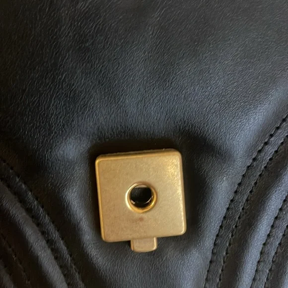 Gucci GG Marmonttop handle black leather bag